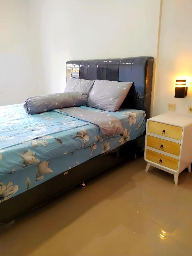 Homestay Omah Putih Bantul Exterior photo